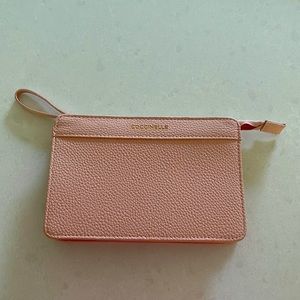 Light pink leather handbag made by cocclnelle